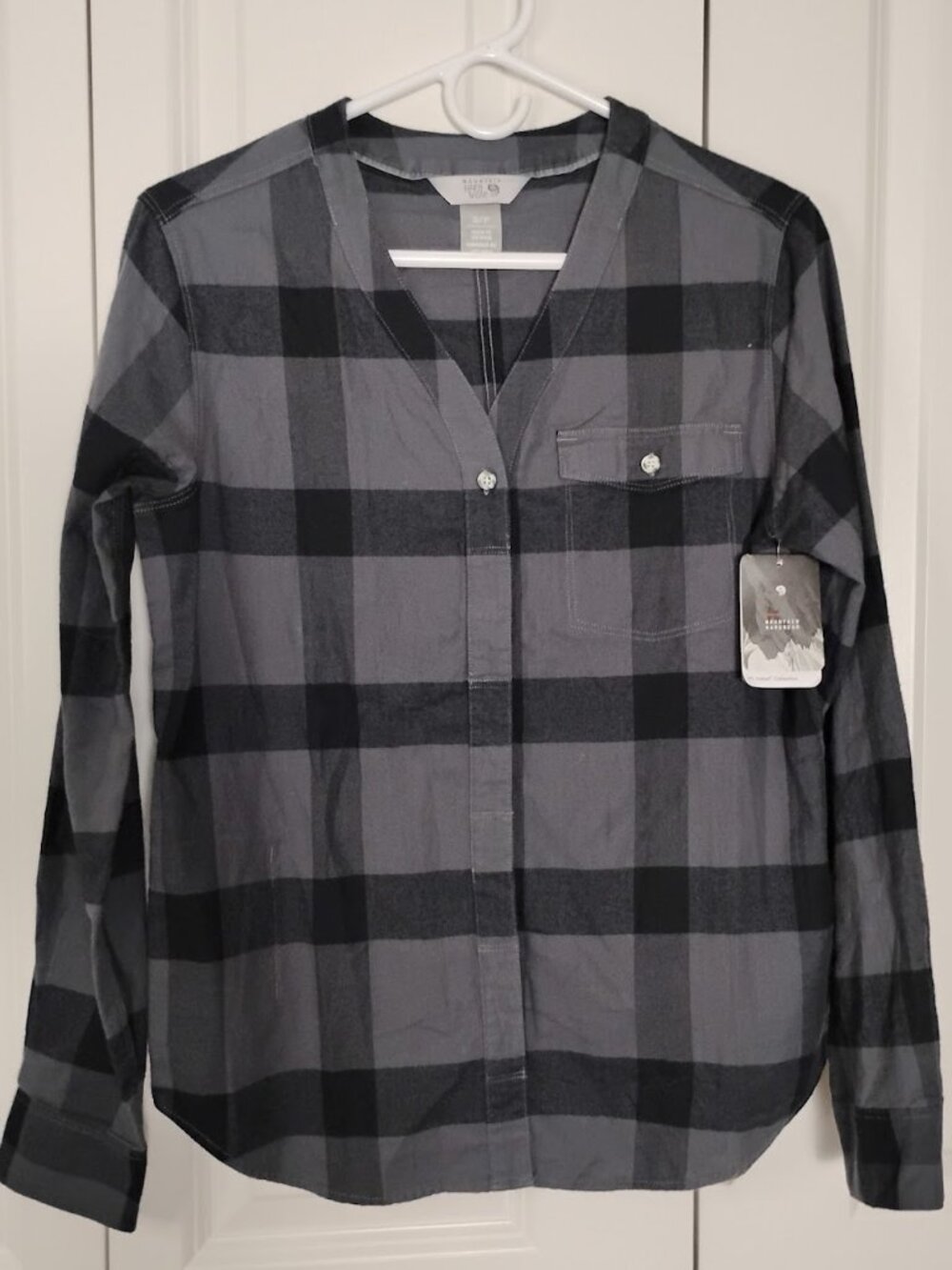 Mountain Hardwear Women's Grey Black Plaid Long-Sleeve Flannel Shirt Size S